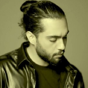 دانلود آهنگ حامیم اینهمه آدم