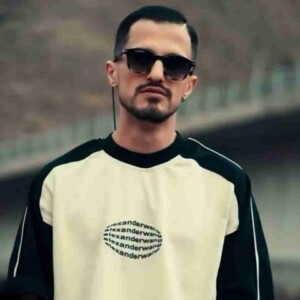 دانلود آهنگ سعید کیان دور تو گشتم و هی دورم زدی دانلود آهنگ سعید کیان دور تو گشتم و هی دورم زدی