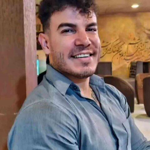 دانلود آهنگ فرهاد فرهادی گناهکار دانلود آهنگ فرهاد فرهادی گناهکار
