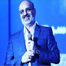 دانلود آهنگ محمد اصفهانی ﺑﻴﻦ زﻣﻴﻦ و آﺳﻤﻮن ﻣﻮﻧﺪه دل ﻣﻦ دانلود آهنگ محمد اصفهانی ﺑﻴﻦ زﻣﻴﻦ و آﺳﻤﻮن ﻣﻮﻧﺪه دل ﻣﻦ